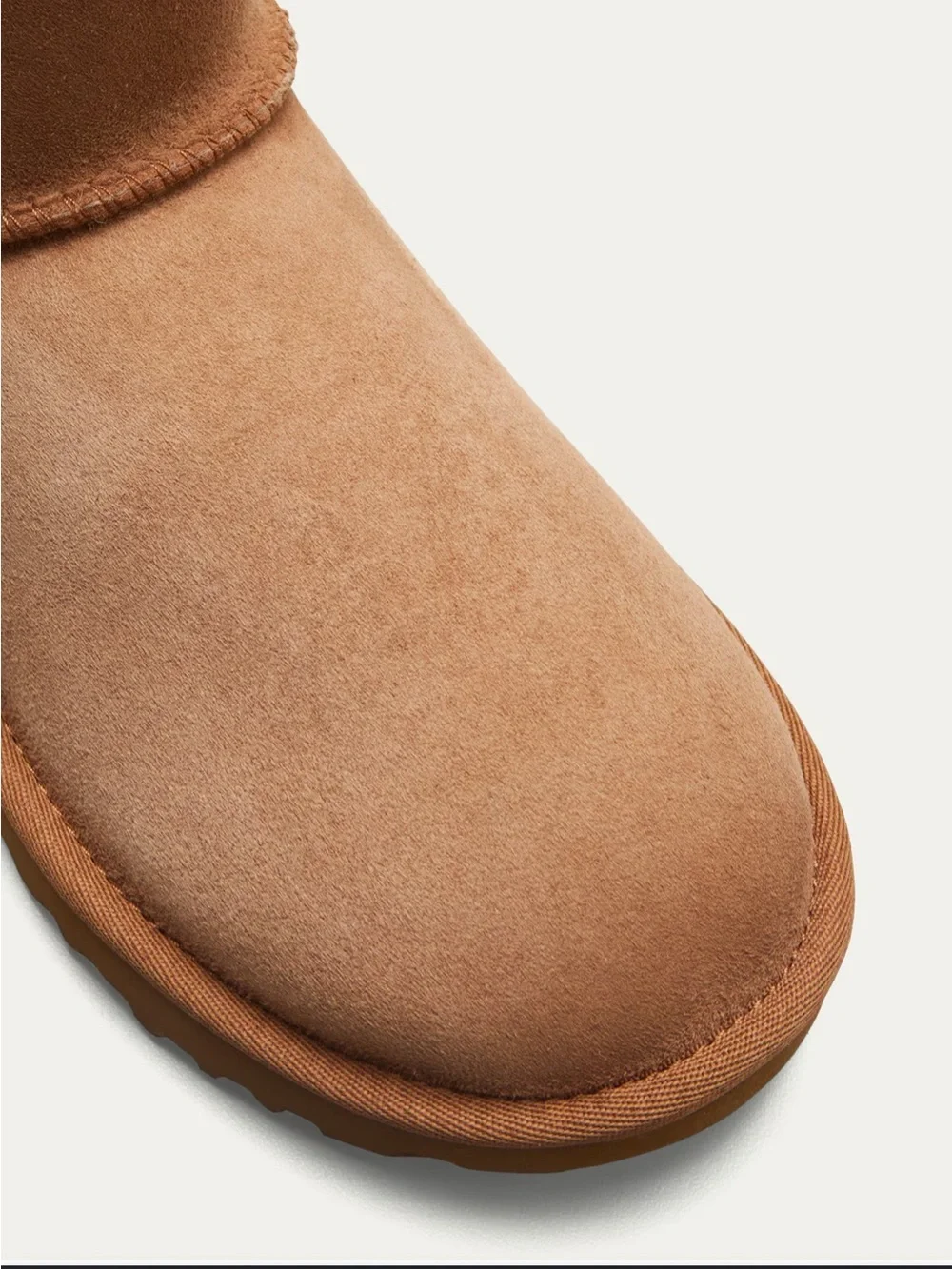 UGG Chestnut Classic Mini II Boot Sz US 8 $170